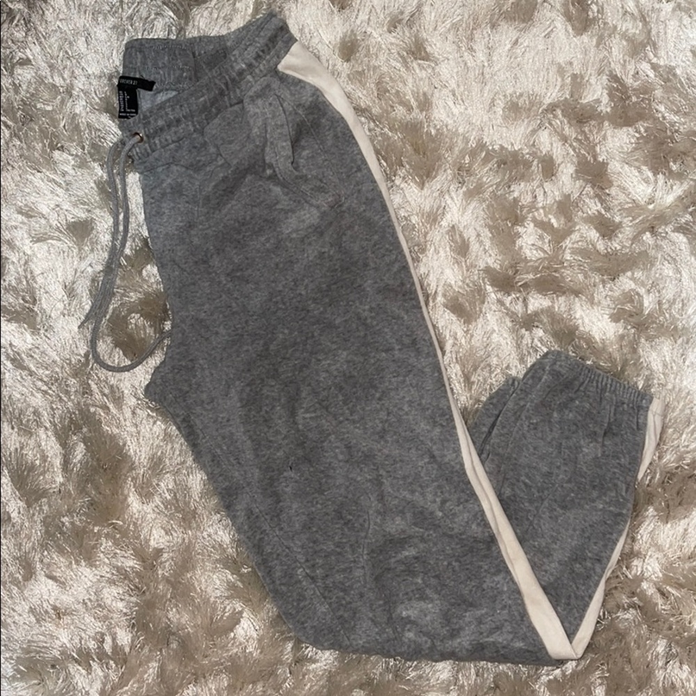 Velour F21 joggers